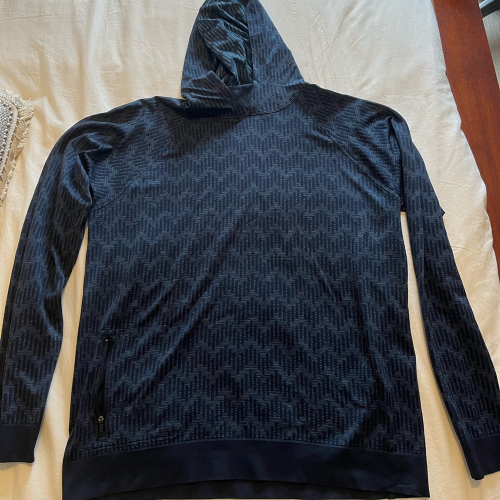 Lululemon hooded top in navy